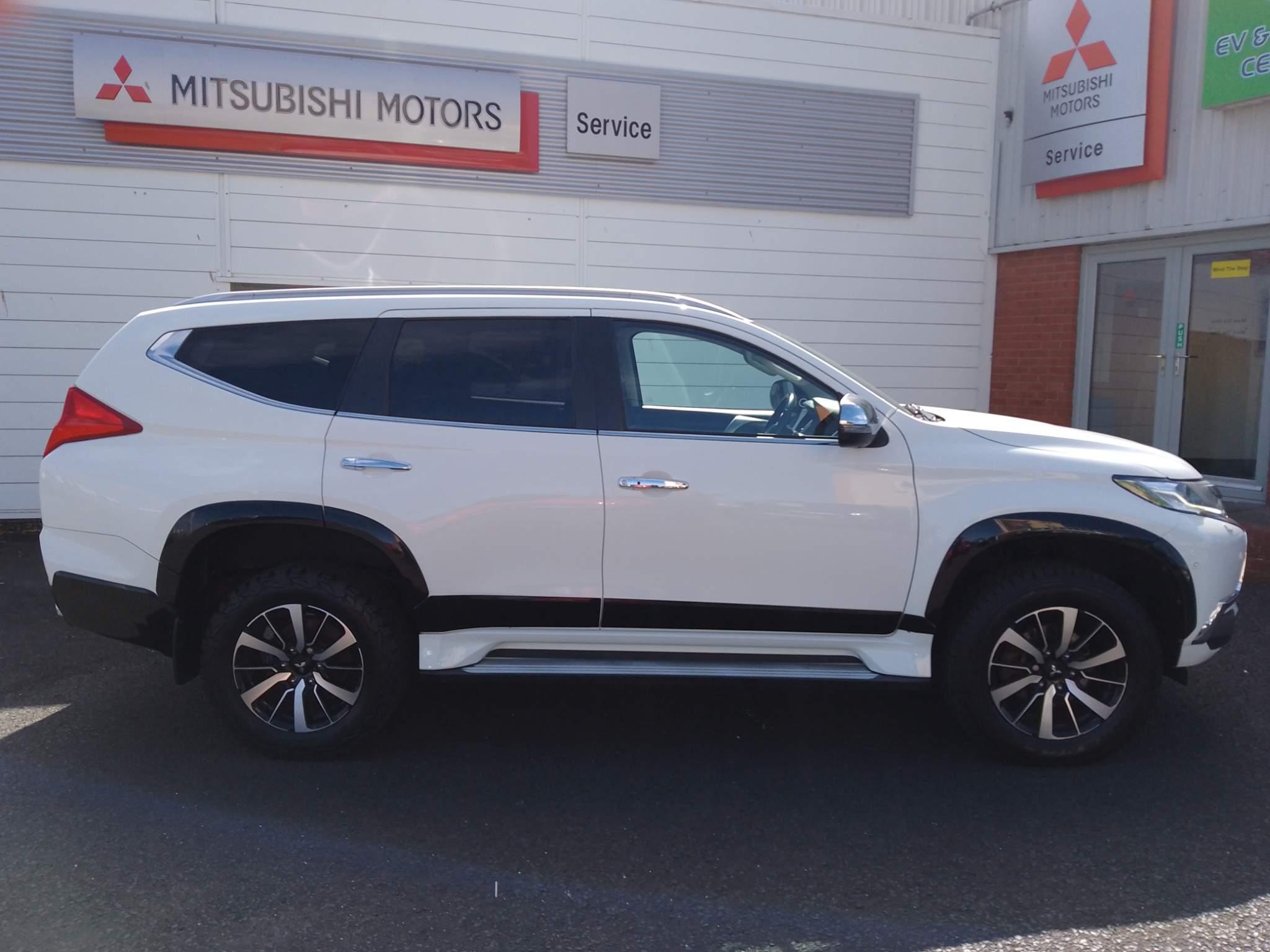 2018 Mitsubishi Shogun Sport