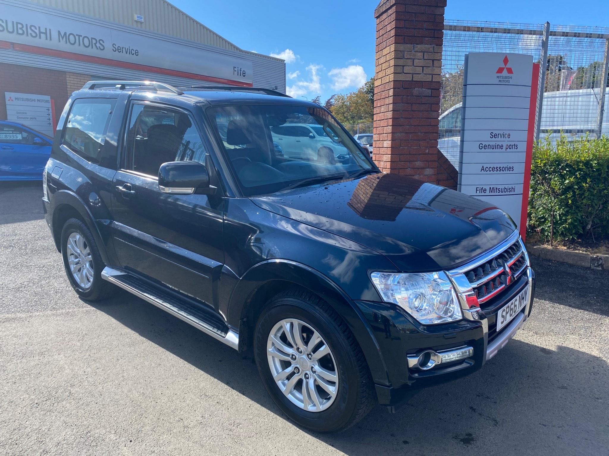 2016 Mitsubishi Shogun