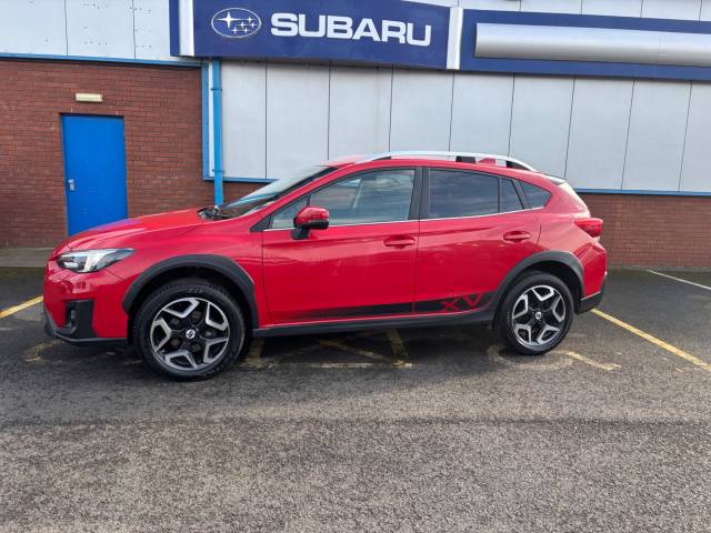 Subaru XV 2.0i SE 5dr Lineartronic Hatchback Petrol RED